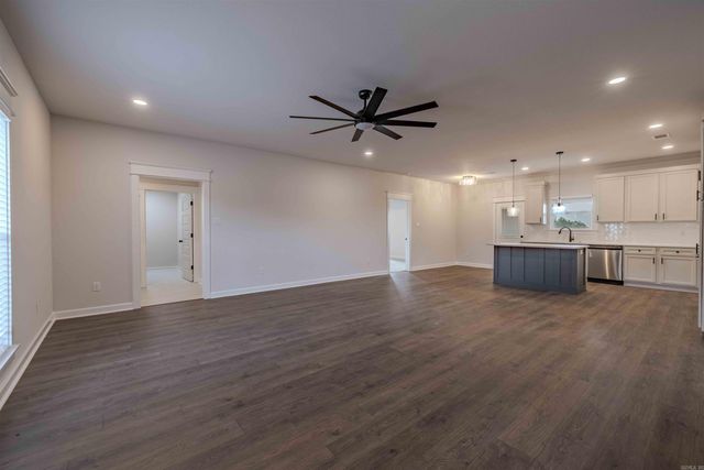 10723 W Miller Sardis Road, Bauxite, AR 72011