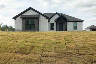 10723 W Miller Sardis Road, Bauxite, AR 72011
