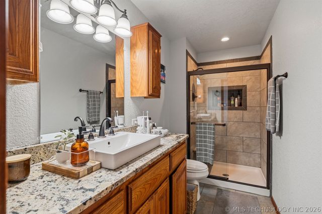 458540 E 1040 Road, Vian, OK 74962