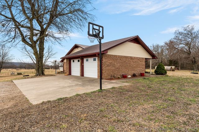 458540 E 1040 Road, Vian, OK 74962