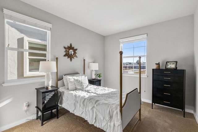 1492 Monument Ln, Fairfield, CA 94533