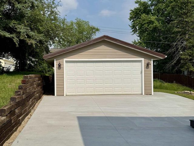 228 Scott Street, Cambria, WI 53923