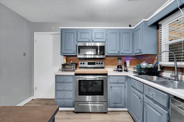 1210 E Yellow Wood Drive, Simpsonville, SC 29680