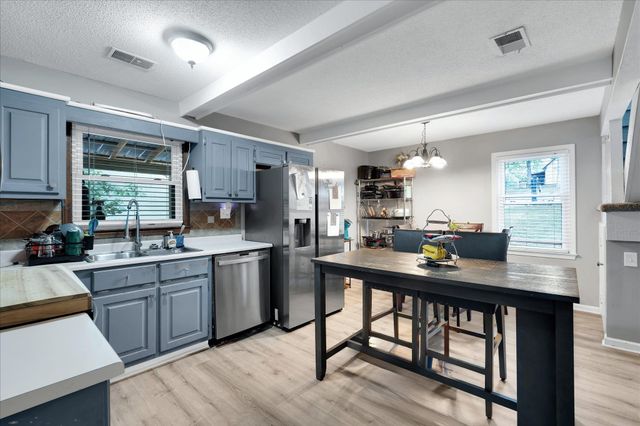 1210 E Yellow Wood Drive, Simpsonville, SC 29680