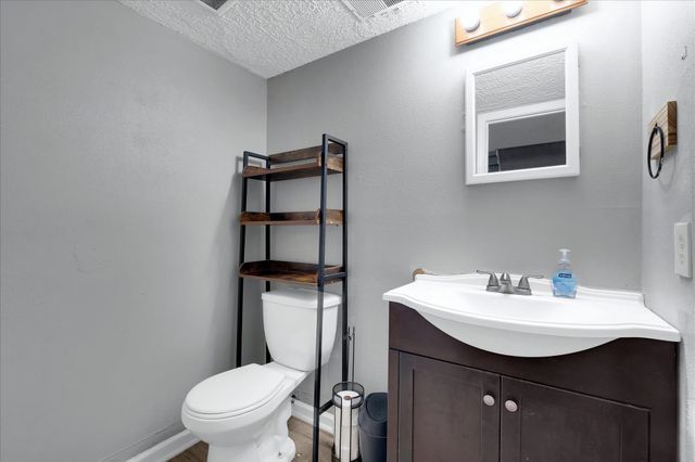 1210 E Yellow Wood Drive, Simpsonville, SC 29680
