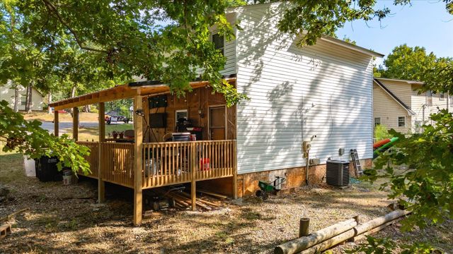 1210 E Yellow Wood Drive, Simpsonville, SC 29680