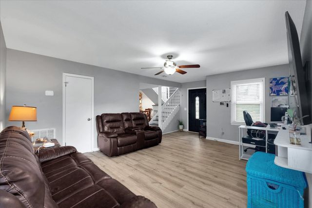 1210 E Yellow Wood Drive, Simpsonville, SC 29680