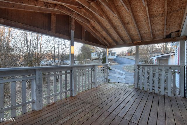 150 Grazing Meadows Drive, Jonesborough, TN 37659