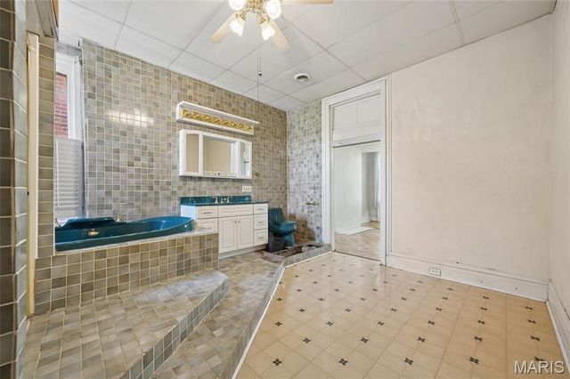 2303 Arsenal Street, St Louis, MO 63118