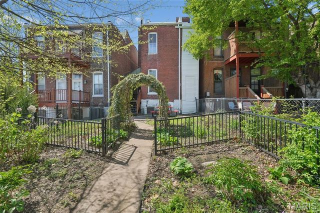 2303 Arsenal Street, St Louis, MO 63118