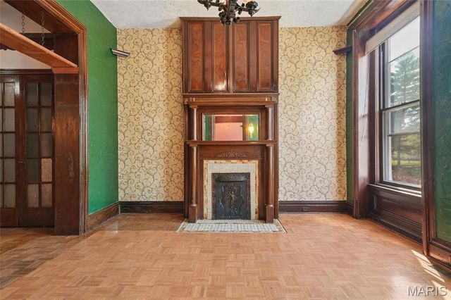 2303 Arsenal Street, St Louis, MO 63118