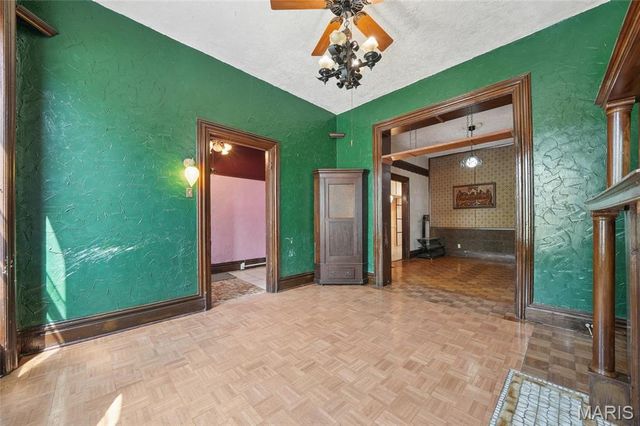 2303 Arsenal Street, St Louis, MO 63118