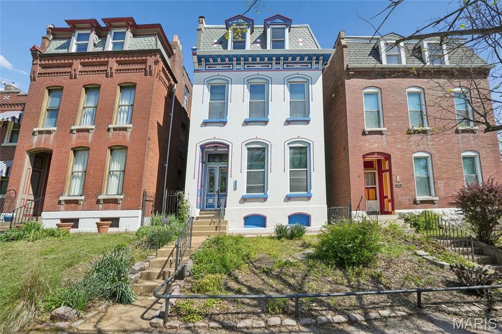 2303 Arsenal Street, St Louis, MO 63118