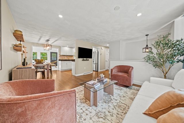 71 Martha Ave, Tewksbury, MA 01876
