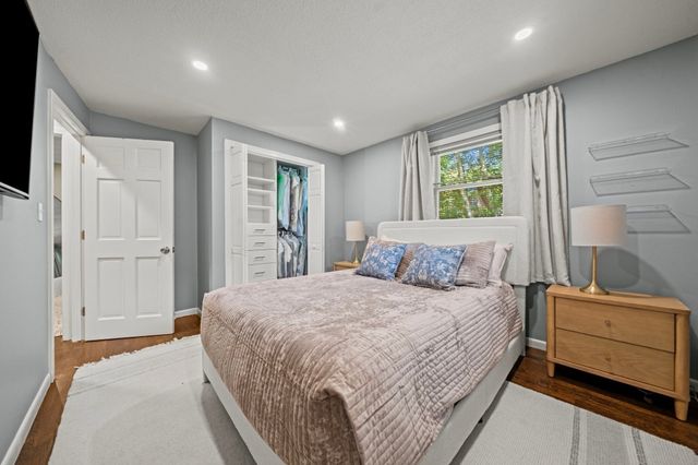 71 Martha Ave, Tewksbury, MA 01876