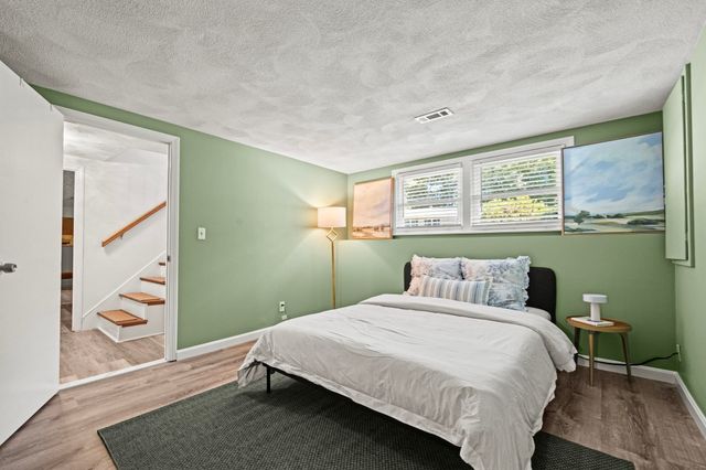 71 Martha Ave, Tewksbury, MA 01876