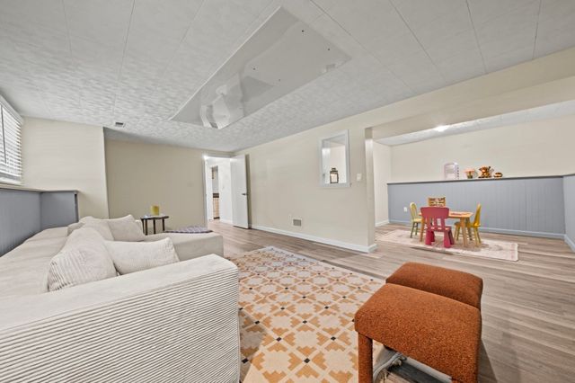 71 Martha Ave, Tewksbury, MA 01876