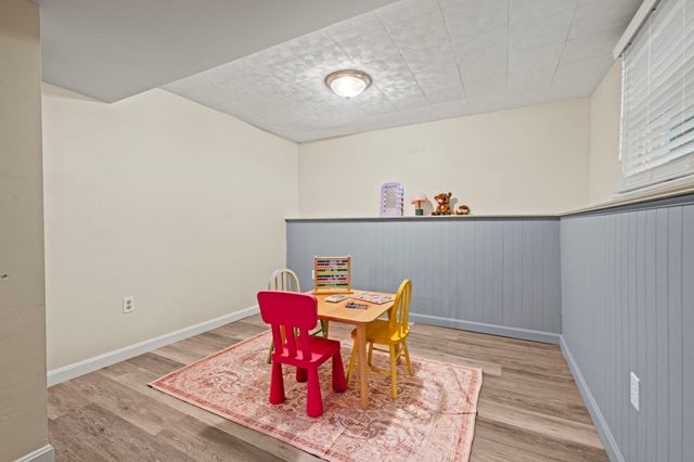71 Martha Ave, Tewksbury, MA 01876