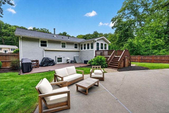 71 Martha Ave, Tewksbury, MA 01876