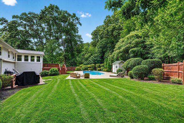 71 Martha Ave, Tewksbury, MA 01876