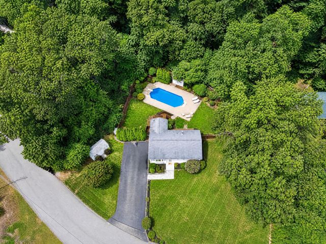 71 Martha Ave, Tewksbury, MA 01876