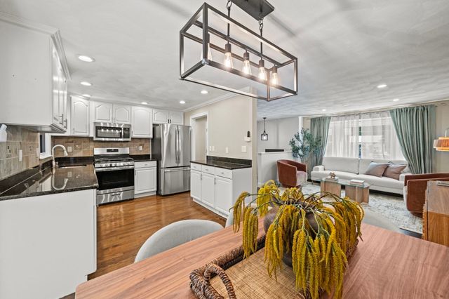 71 Martha Ave, Tewksbury, MA 01876