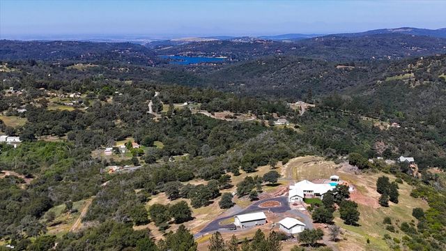 11215 Bonanza Way, Rough And Ready, CA 95975
