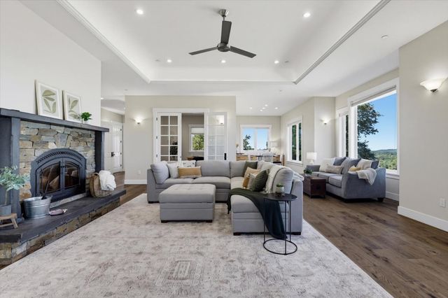 11215 Bonanza Way, Rough And Ready, CA 95975