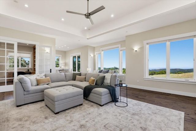11215 Bonanza Way, Rough And Ready, CA 95975