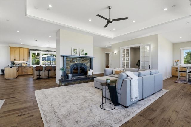 11215 Bonanza Way, Rough And Ready, CA 95975