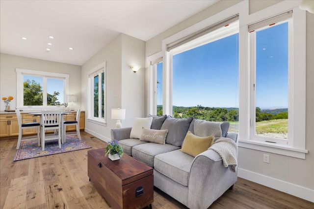 11215 Bonanza Way, Rough And Ready, CA 95975