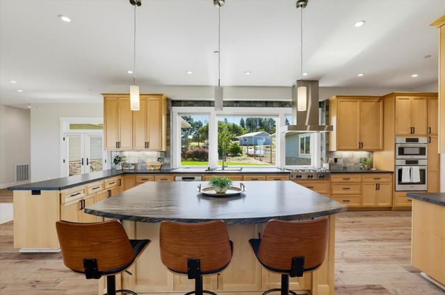 11215 Bonanza Way, Rough And Ready, CA 95975