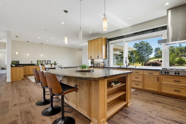11215 Bonanza Way, Rough And Ready, CA 95975