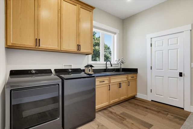 11215 Bonanza Way, Rough And Ready, CA 95975