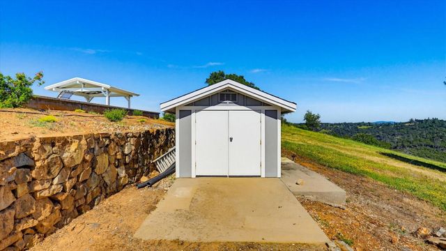 11215 Bonanza Way, Rough And Ready, CA 95975