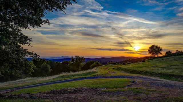 11215 Bonanza Way, Rough And Ready, CA 95975