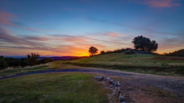 11215 Bonanza Way, Rough And Ready, CA 95975