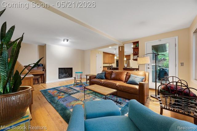 255 N Berkshire Road, Bloomfield Hills, MI 48302