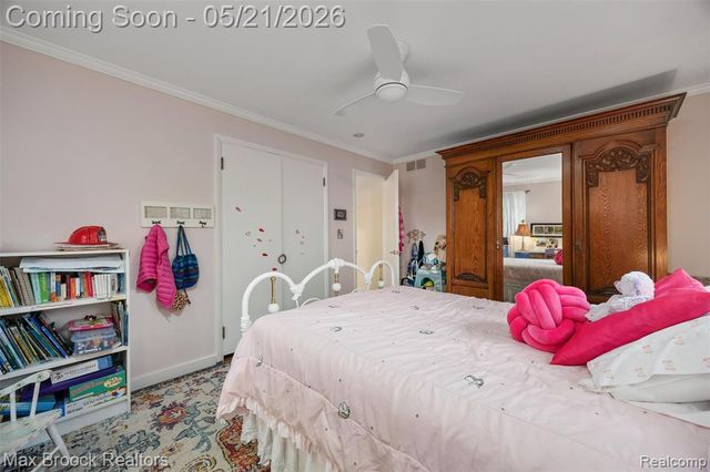 255 N Berkshire Road, Bloomfield Hills, MI 48302