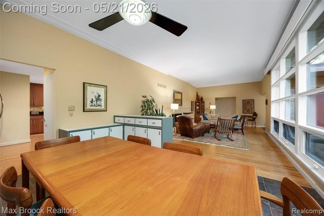 255 N Berkshire Road, Bloomfield Hills, MI 48302