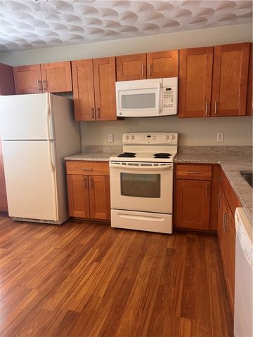 92 Trellis Drive 92, West Warwick, RI 02893