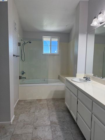1230 Sutter Creek Ln, San Ramon, CA 94583