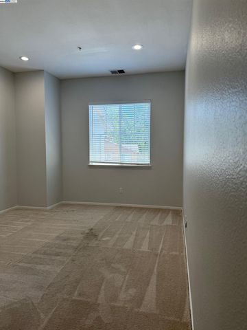 1230 Sutter Creek Ln, San Ramon, CA 94583