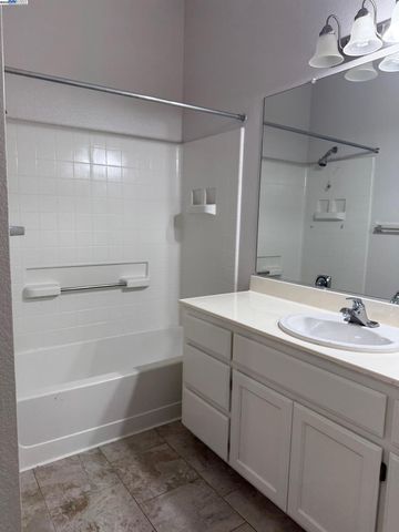 1230 Sutter Creek Ln, San Ramon, CA 94583