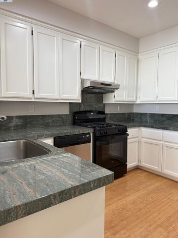 1230 Sutter Creek Ln, San Ramon, CA 94583