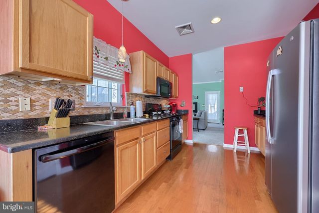 1828 BUCHERS ML, Lancaster, PA 17601