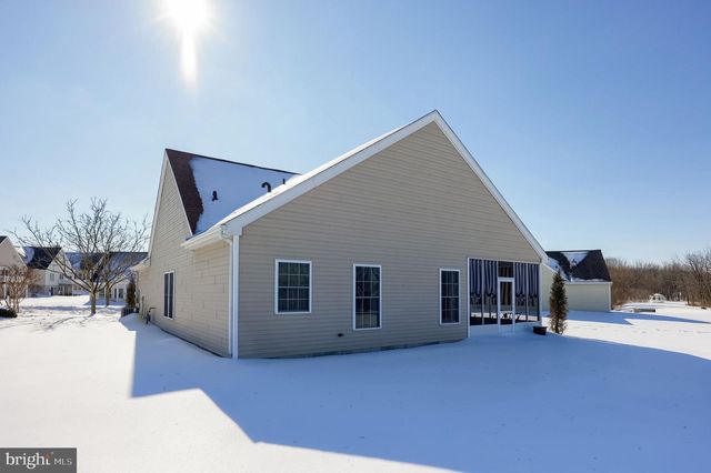 1828 BUCHERS ML, Lancaster, PA 17601