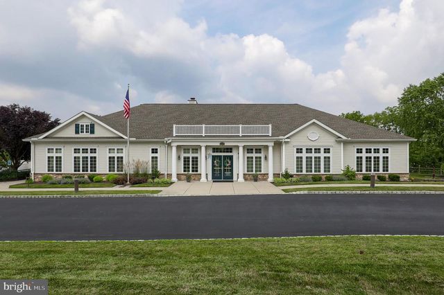 1828 BUCHERS ML, Lancaster, PA 17601