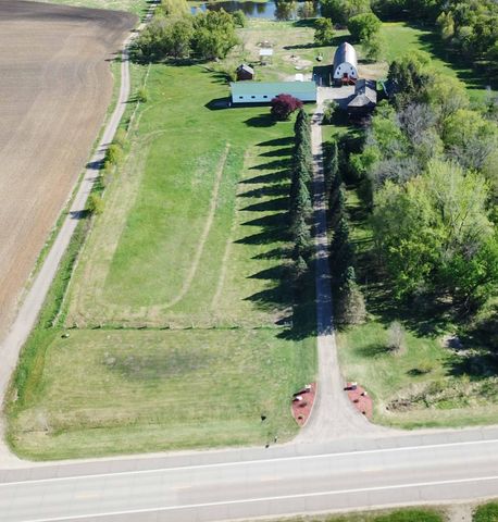 8752 Viking Blvd NW, Elk River, MN 55330
