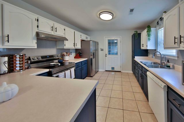 22 KINGSTON AVE, Atoka, TN 38004